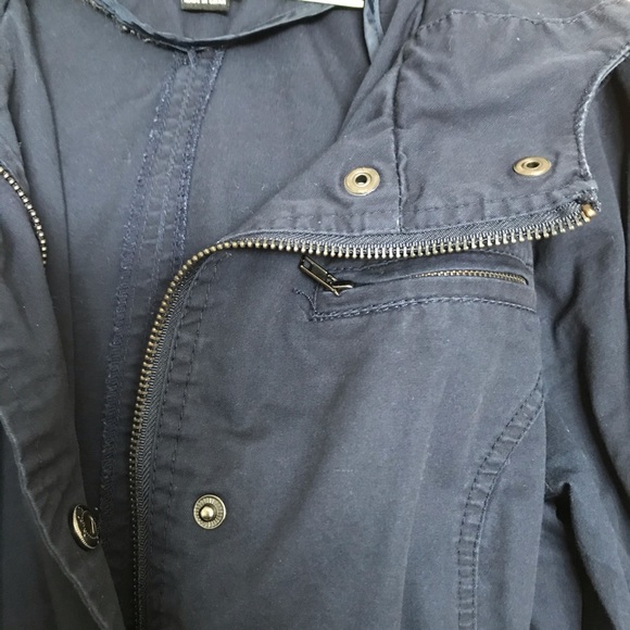 Forever21 navy blue canvas / twill hooded jacket with pockets - size small - Picture 3 of 5